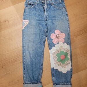 Embroidered Floral Boyfriend Jeans W33 L32